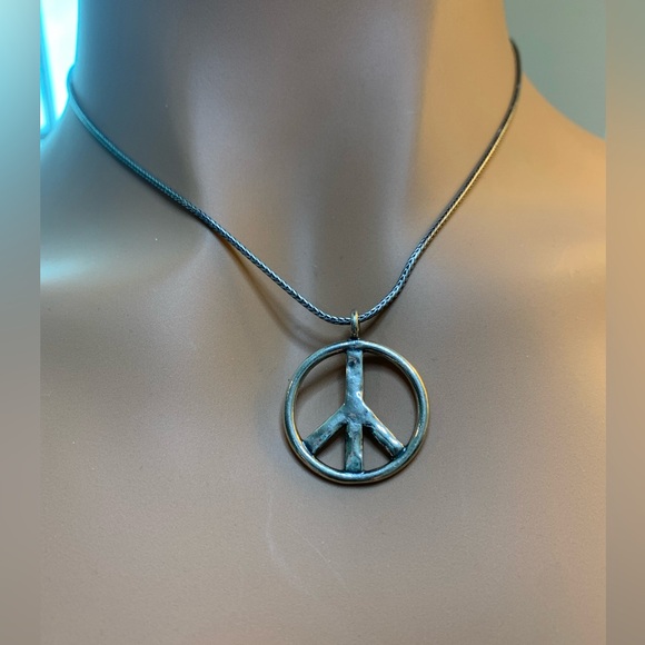 Silpada Vintage Sterling Peace Sign Necklace on Foxtail Chain/Necklace - Israel - Picture 1 of 13